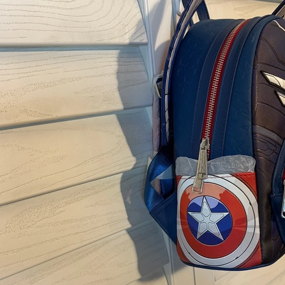Loungefly stylish captain